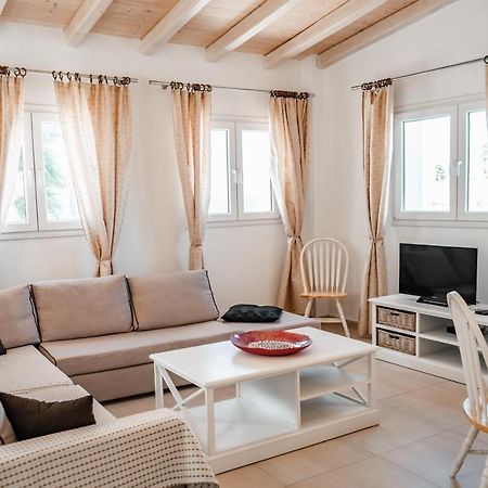 Apartment Sofia - Beachfront Agios Spyridon  エクステリア 写真